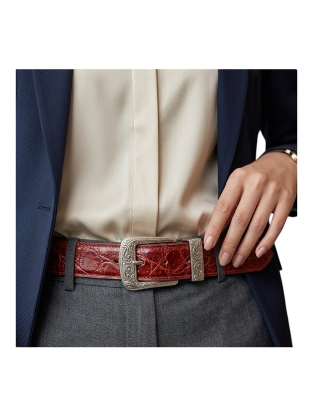 Women’s Navasota Croc-Embossed Leather Belt with Engraved Silver Buckle Size 29